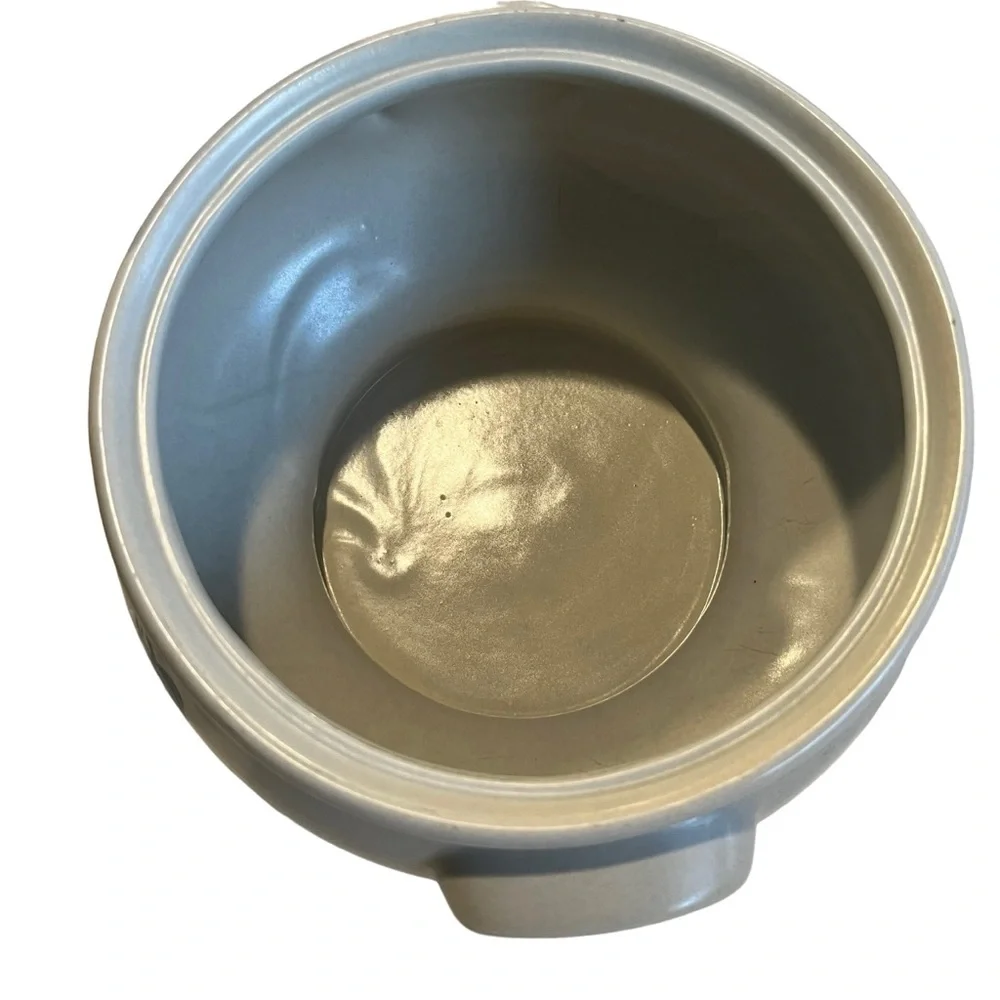 Pfaltzgraff Soup Tureen Yorktowne Stoneware Large Pot - Picture 2 of 9